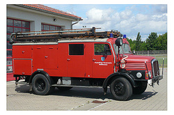 Löschgruppenfahrzeug 16 TS8 S4000